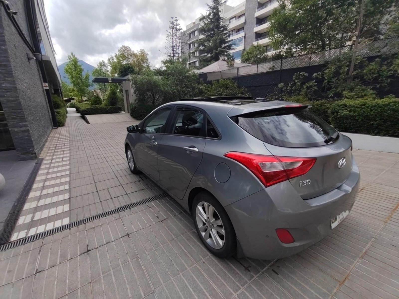 Hyundai I30 1.6 GLS 4X2 GD SUNROOF 6MT 5P 2015 - Foto 4 de 10