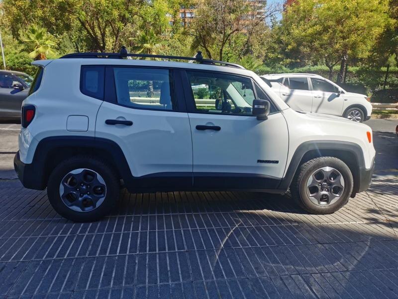 Jeep RENEGADE SPORT 1.7 2016 - Imagen 4 de 10