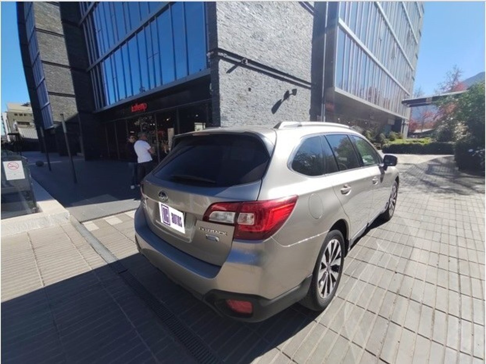 Subaru OUTBACK 2.0D CVT Auto Limited AWD 2017 - Foto 5 de 10