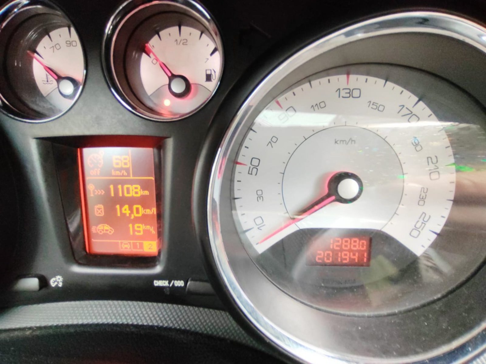 Peugeot 308 1.6 SPORTIUM HDI DIESEL 4X2 MT 5P 2014 - Imagen 10 de 10