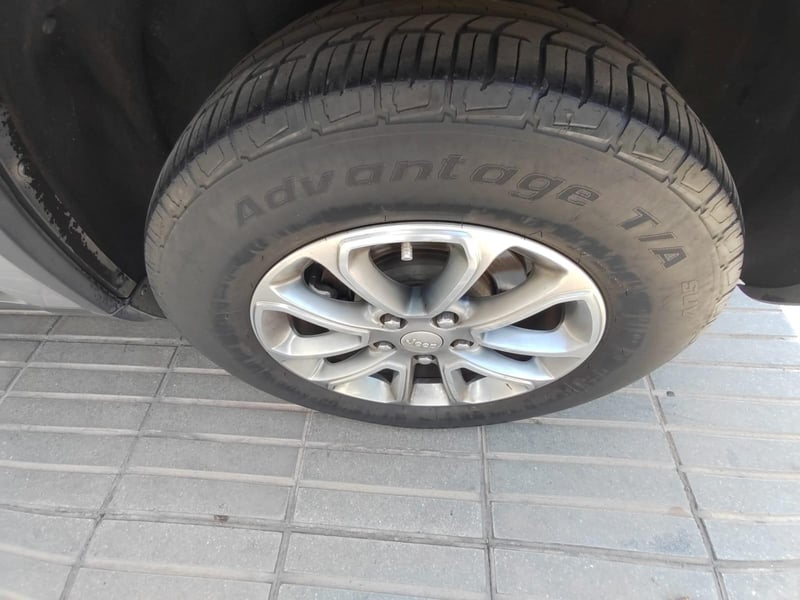 Jeep GRAND CHEROKEE LIMITED 3.6 AUTO 2014 - Imagen 9 de 10