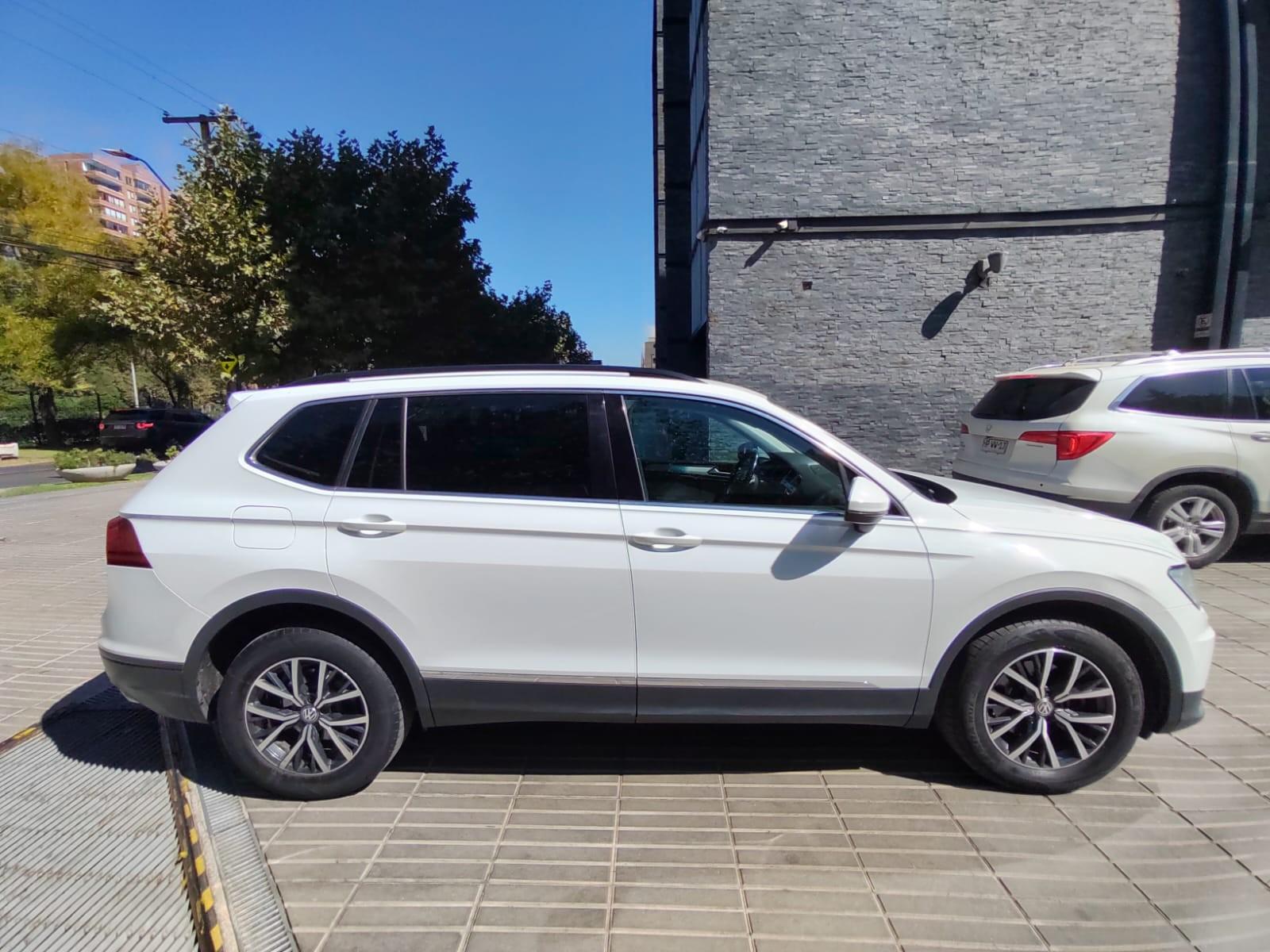 Volkswagen TIGUAN 2.0 TDI DSG Comfortline Aut 4Motion 7A 2019 - Imagen 7 de 10