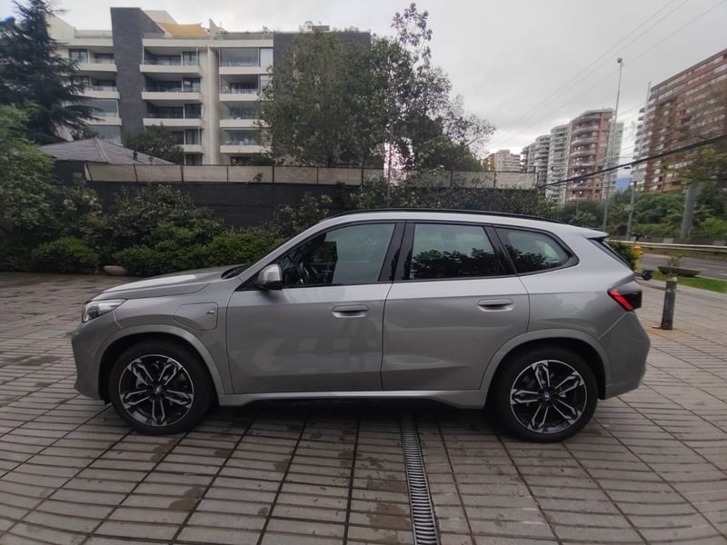 BMW X1 1.5T 25E M SPORT HIBRIDO XDRIVE 4X4 AT 5P 2025 - Imagen 6 de 10