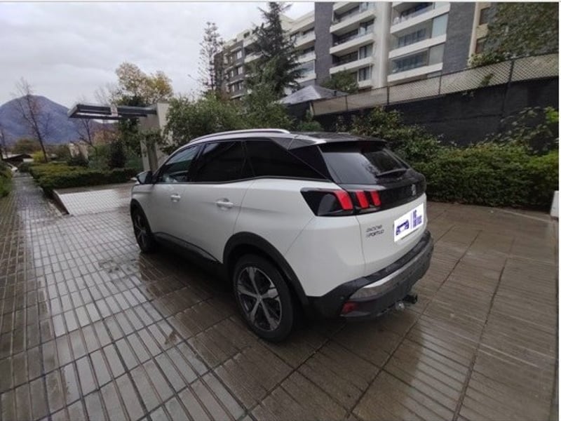 Peugeot 3008 1.6 ALLURE PACK THP 165 4X2 EAT6 5P 2024 - Imagen 6 de 10