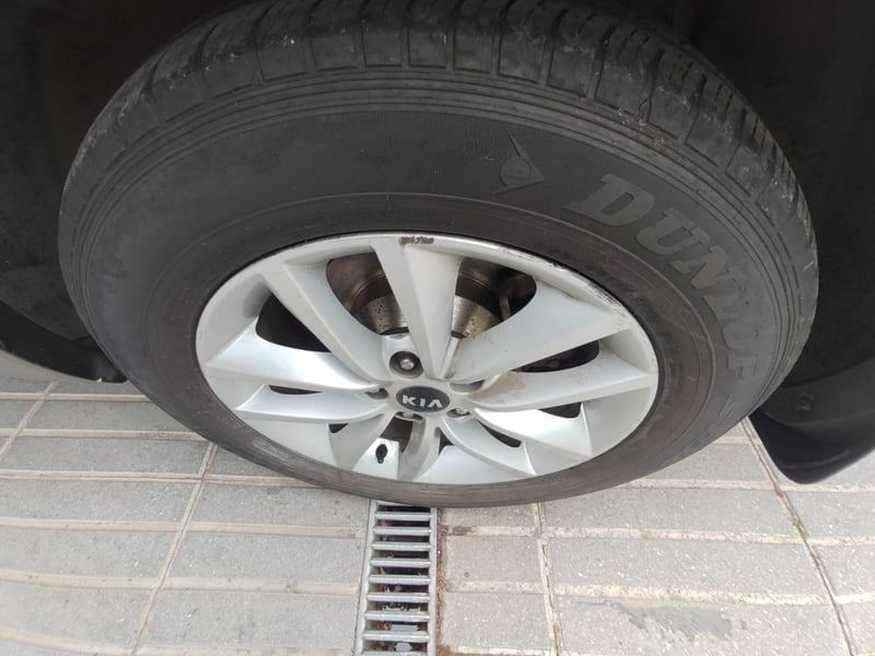 Kia SORENTO 2.2 EX DIESEL 4X2 AT 5P 2016 - Imagen 9 de 10