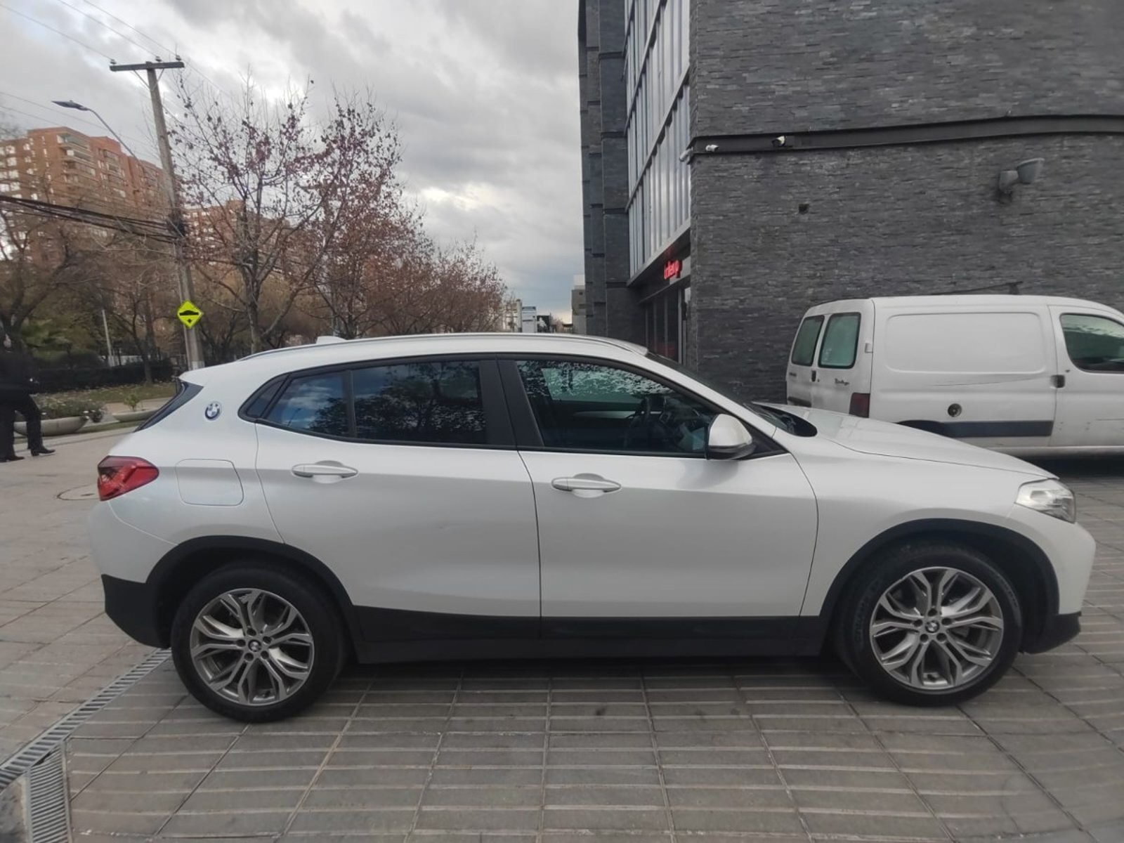 BMW X2 1.5 S-DRIVE 18I DYNAMIC 4X2 AT 5P 2021 - Foto 5 de 10