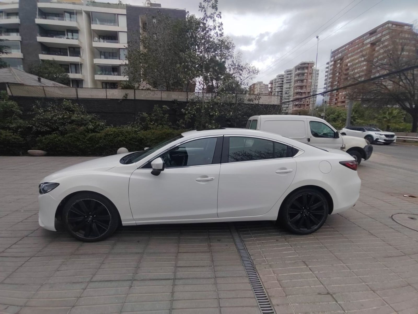 Mazda 6 2.5 GT CA 4X2 6AT 4P 2021 - Imagen 6 de 10