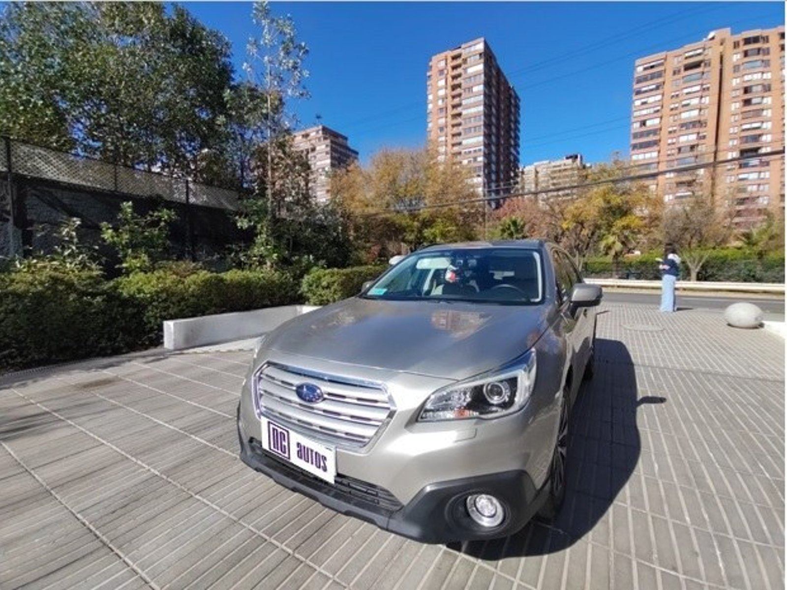 Subaru OUTBACK 2.0D CVT Auto Limited AWD 2017 - Foto 2 de 10