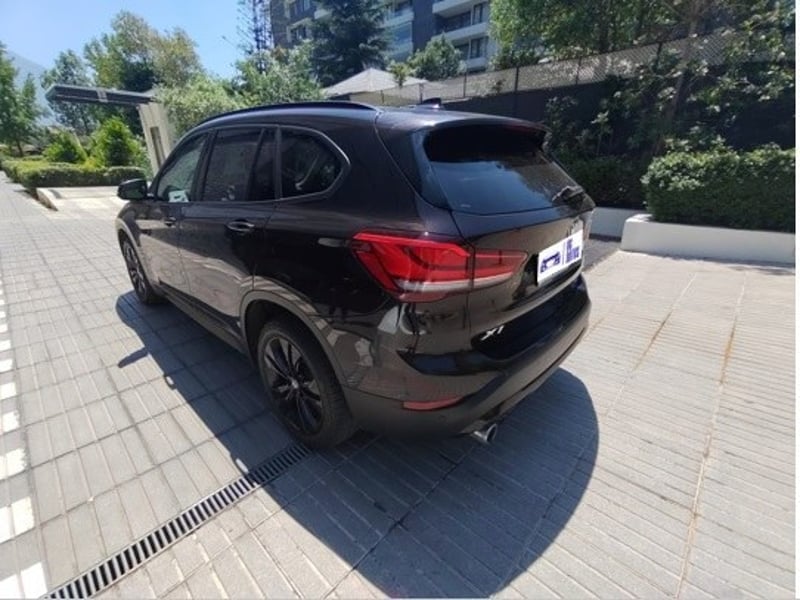 BMW X1 SDrive18d Luxury Night Edition 2020 - Imagen 4 de 10