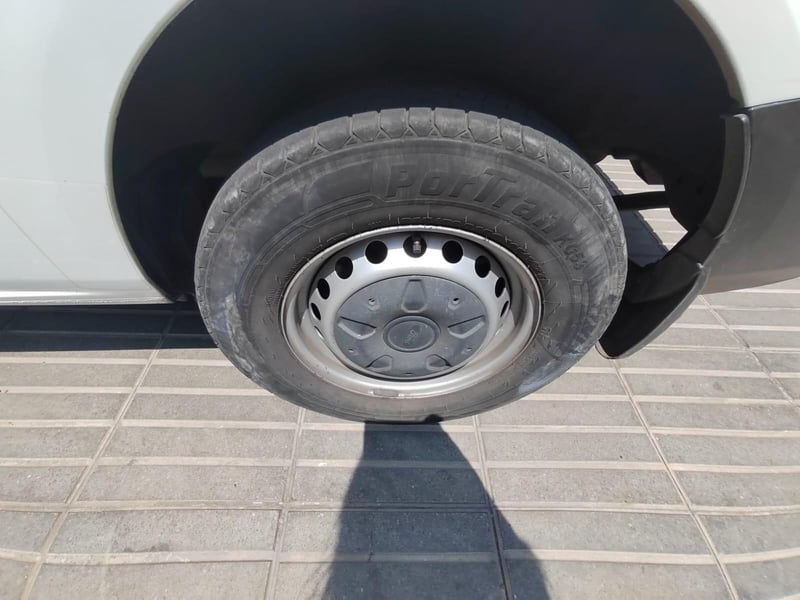 Ford TRANSIT Custom 2.2 TD 2021 - Imagen 9 de 10