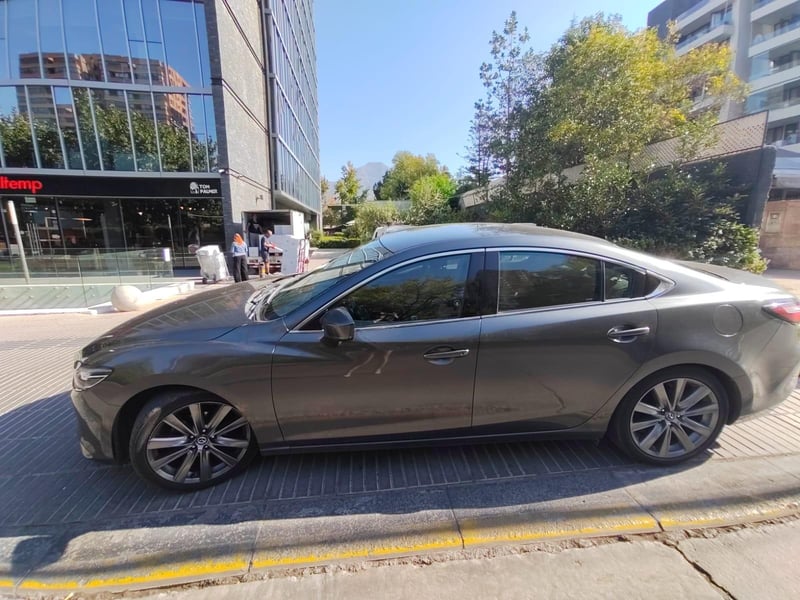 Mazda 6 2.0 Manual Skyactiv-G V CA 2023 - Imagen 6 de 10