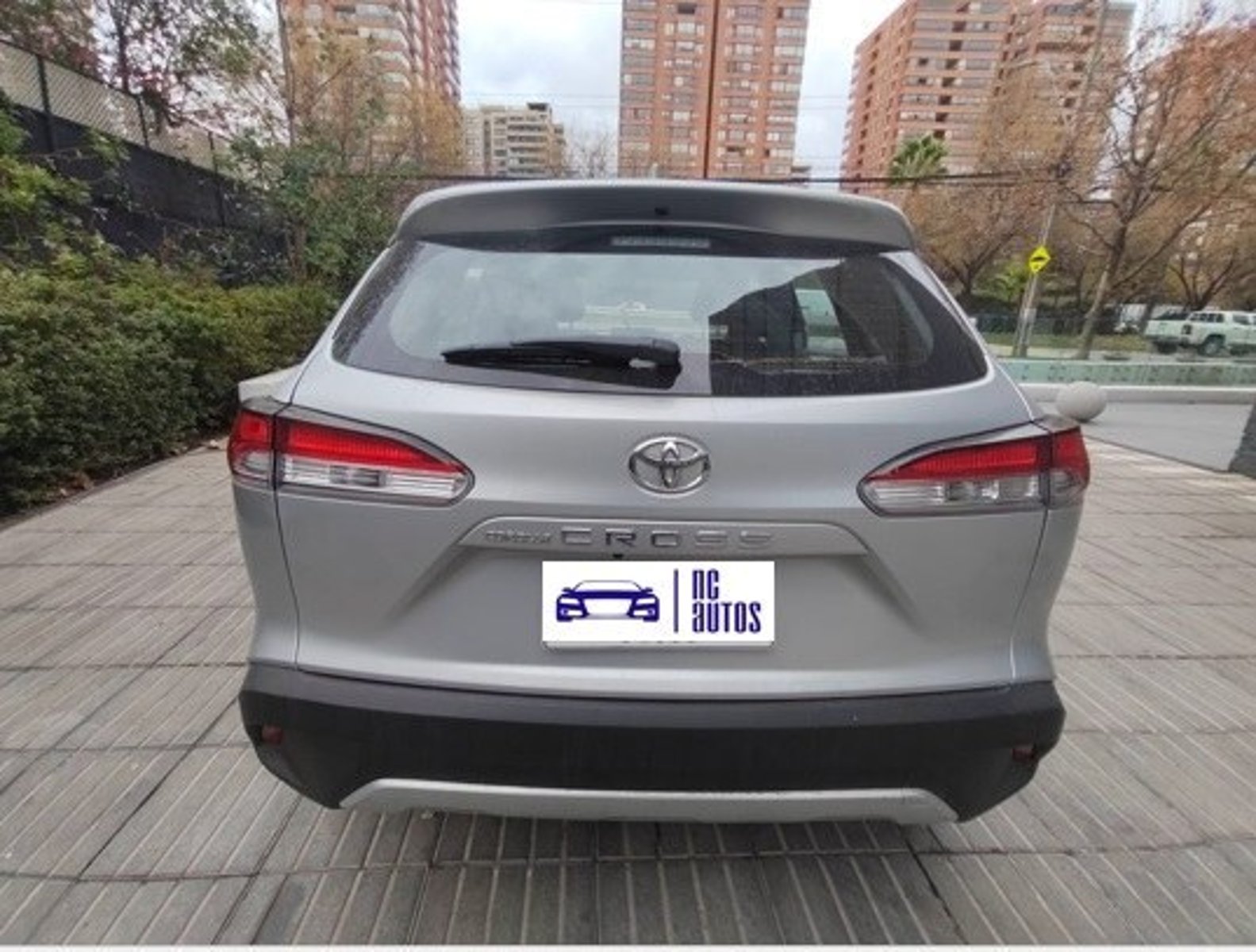 Toyota COROLLA CROSS 2.0 XEI 4X2 CVT AT 5P 2022 - Imagen 8 de 10