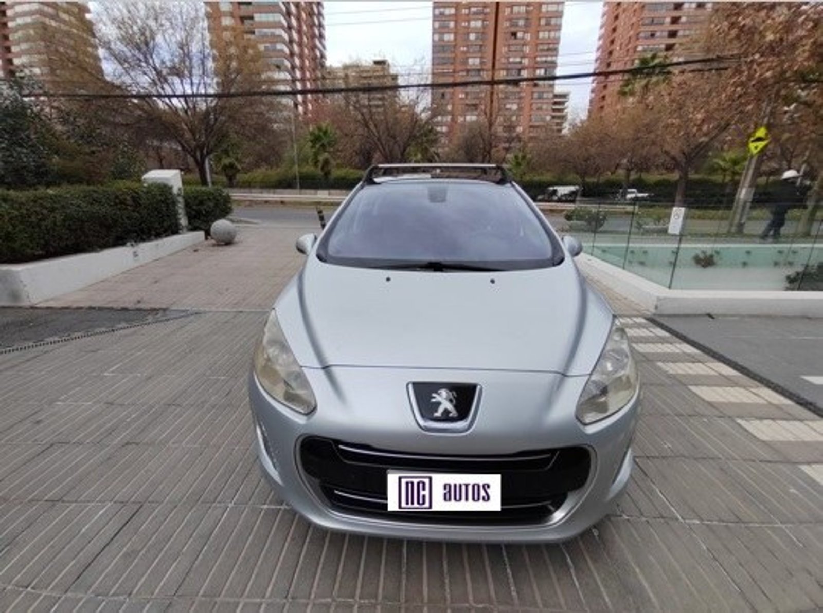 Peugeot 308 1.6 SPORTIUM HDI DIESEL 4X2 MT 5P 2014 - Imagen 8 de 10