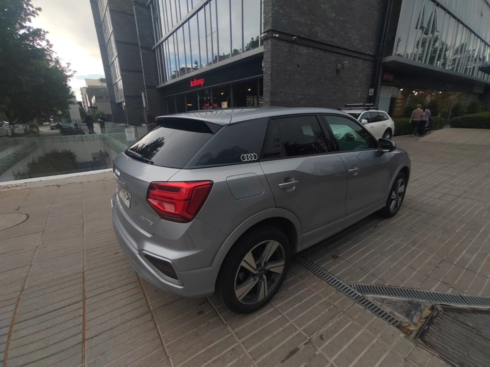 Audi Q2 1.4 35 TFSI SPORT 4X2 AT 5P 2022 - Foto 3 de 10