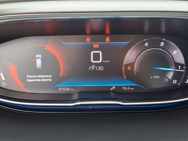 Peugeot 3008 BLUE HDI 130 1.5 2021 - Imagen 13 de 20