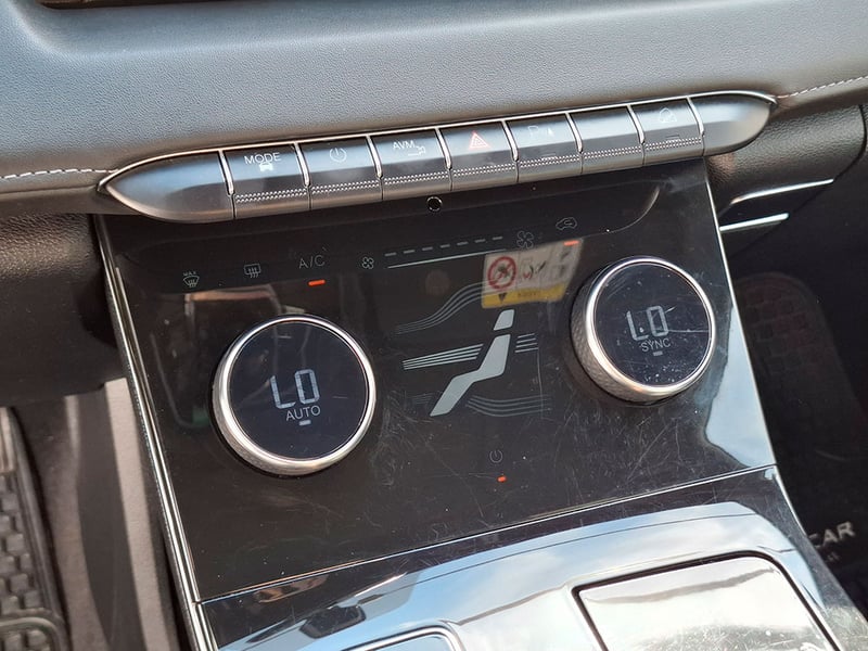 Exeed LX 1.5T CVT ADVANCED 2023 - Imagen 16 de 20