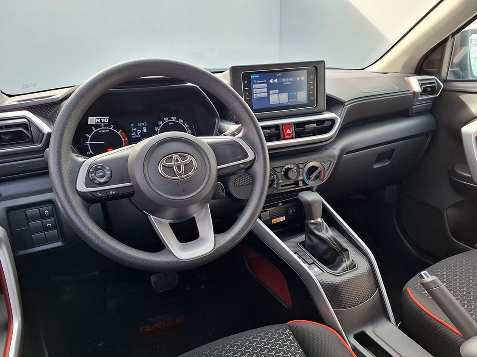 Toyota RAIZE 4X2 1.2 2024 - Foto 4 de 20