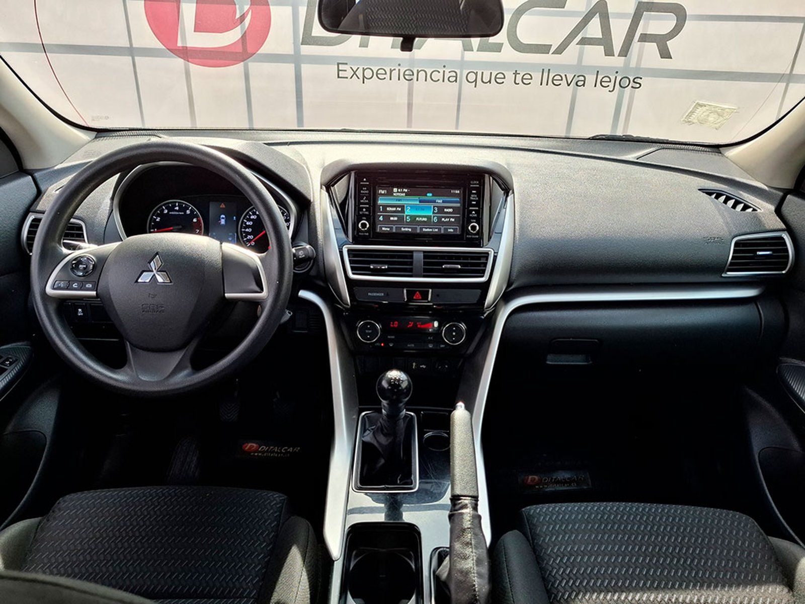 Mitsubishi ECLIPSE CROSS RX 1.5 2019 - Imagen 13 de 20