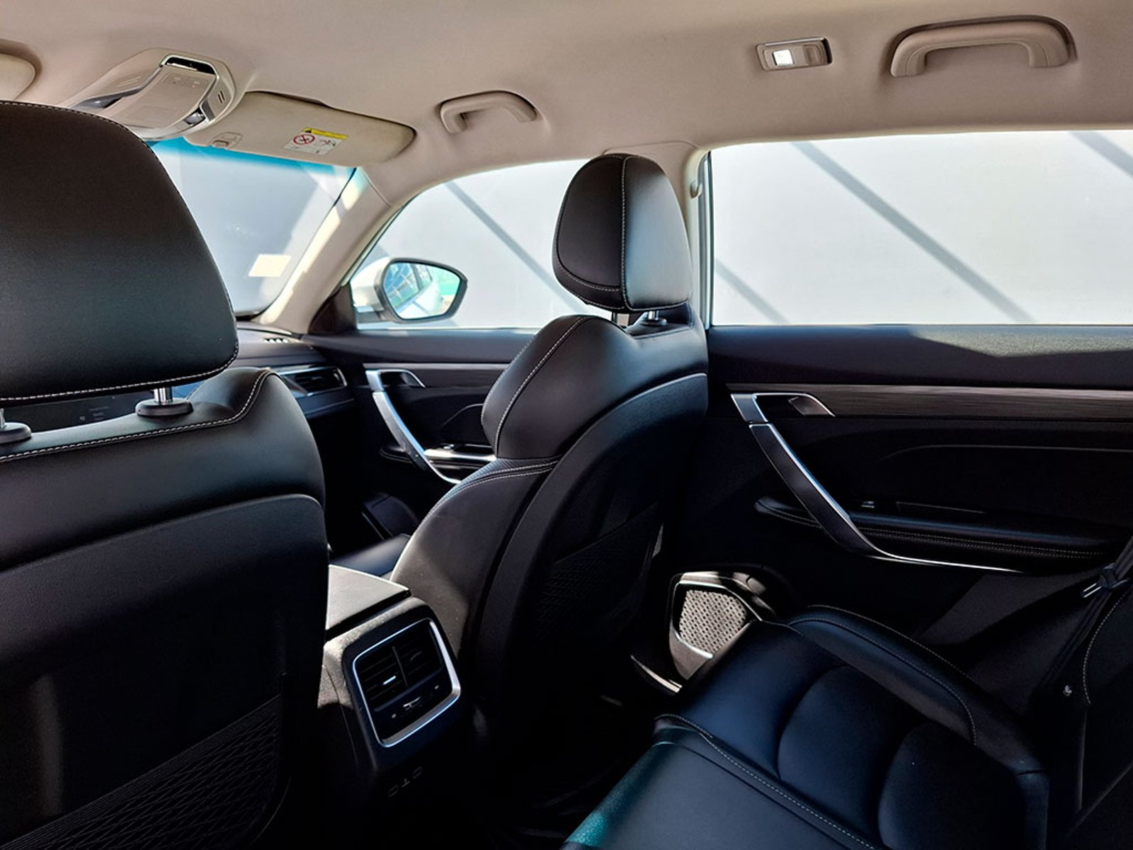 Geely AZKARRA 1.5TD 6AT GC 2WD Comfort 2022 - Imagen 17 de 20