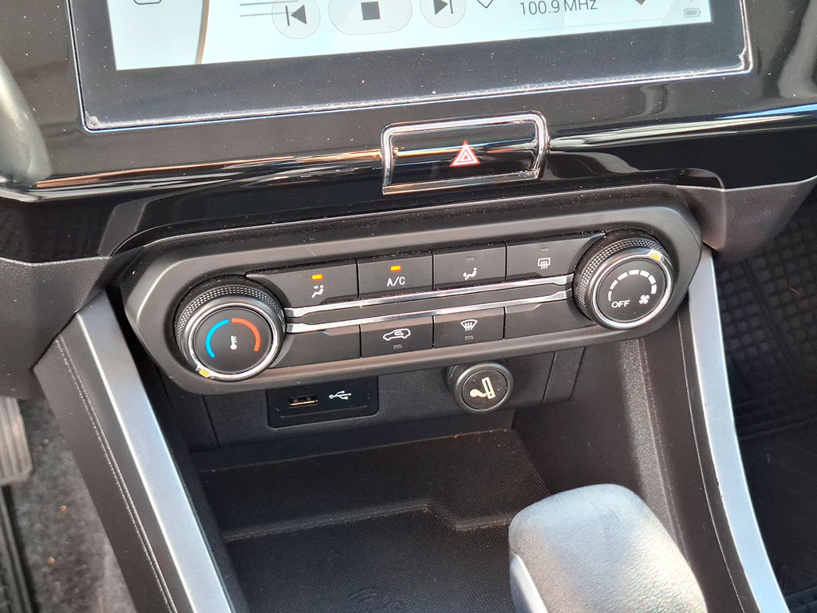 Chery TIGGO 2 PRO GLX 1.0T GLX CVT 2023 - Imagen 16 de 20