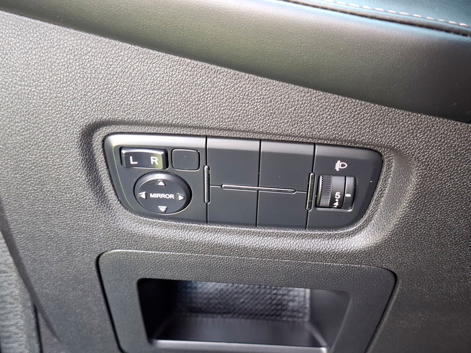 Changan NEW CS15 LUXURY1.5 2022 - Imagen 14 de 20