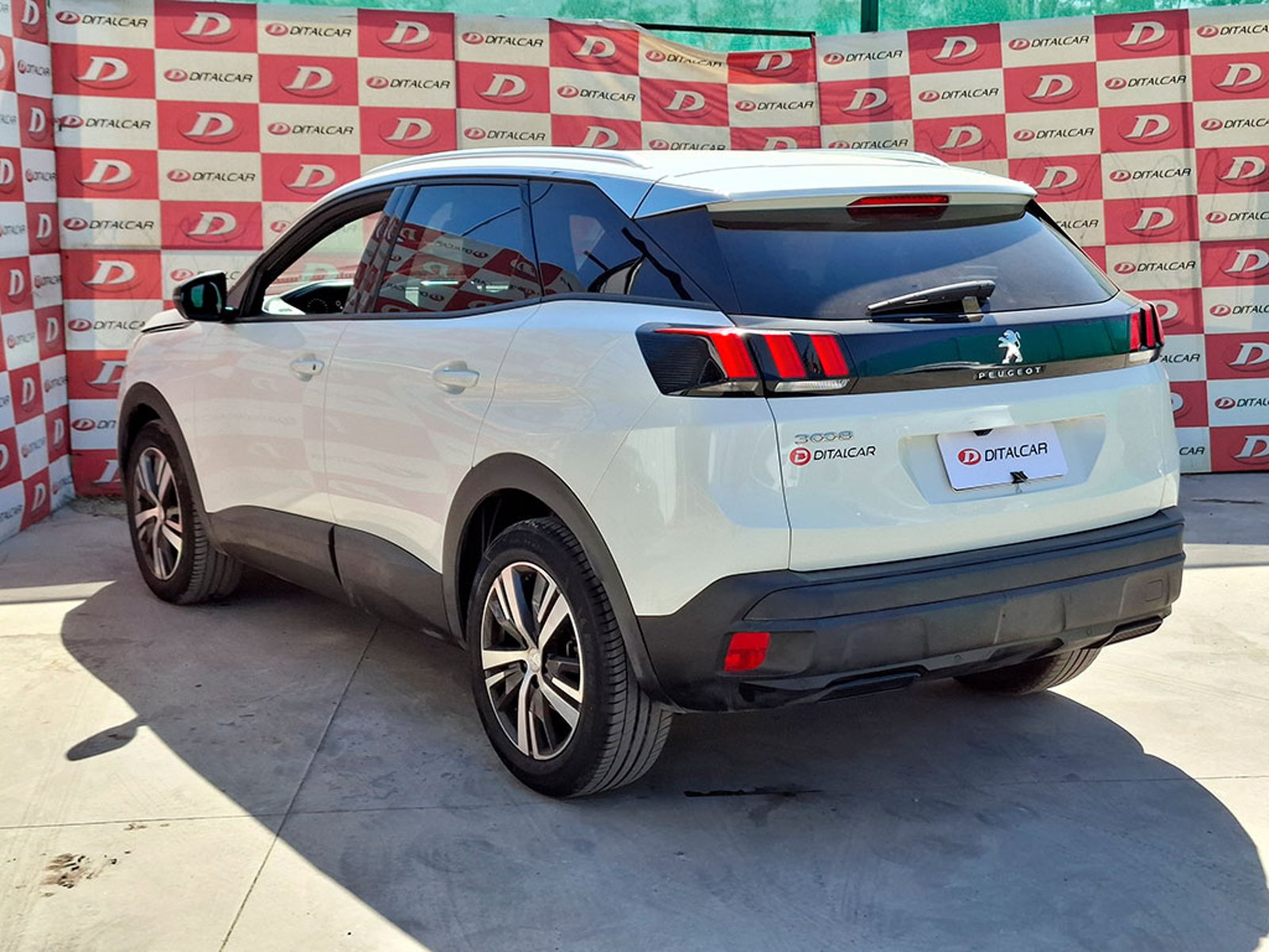 Peugeot 3008 PURETECH 1.2L 2024 - Foto 4 de 20
