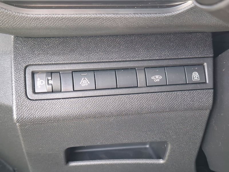 Peugeot 3008 PURETECH 1.2L 2024 - Imagen 20 de 20