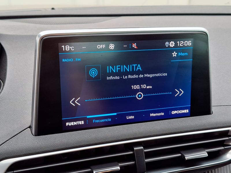 Peugeot 3008 BLUE HDI 130 1.5 2021 - Imagen 14 de 20