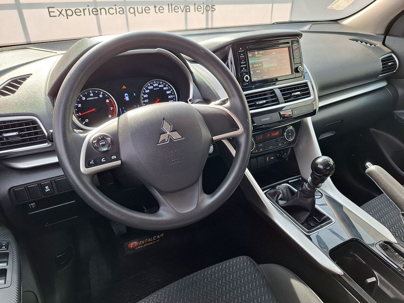 Mitsubishi ECLIPSE CROSS RX 1.5 2019 - Imagen 14 de 20
