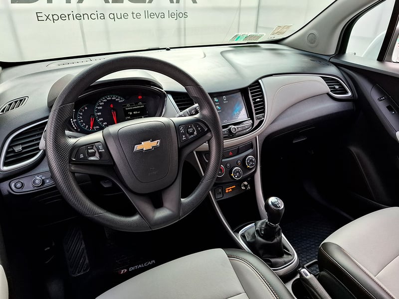 Chevrolet TRACKER LT 1.8 2017 - Imagen 10 de 20