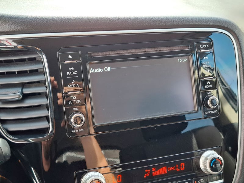 Mitsubishi OUTLANDER 2.0 2021 - Imagen 14 de 20