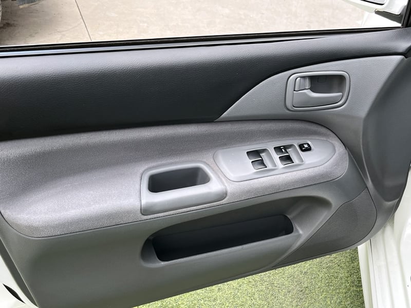 Mitsubishi LANCER 1.6 GLX 2010 - Imagen 12 de 20