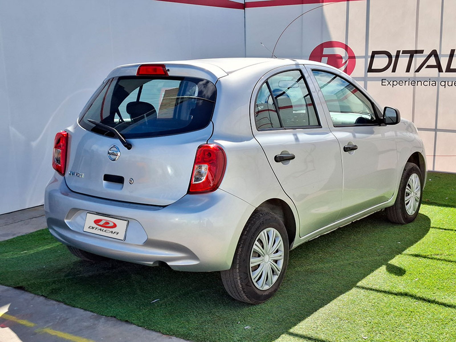 Nissan MARCH SPORT 1.6 2018 - Imagen 6 de 19