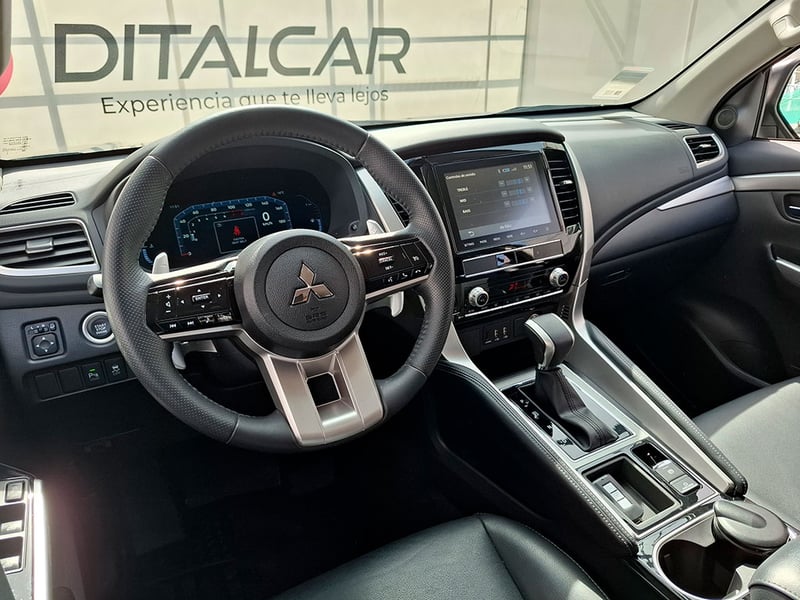 Mitsubishi NEW MONTERO SPORT 3.0 2WD AT 2025 - Imagen 10 de 20