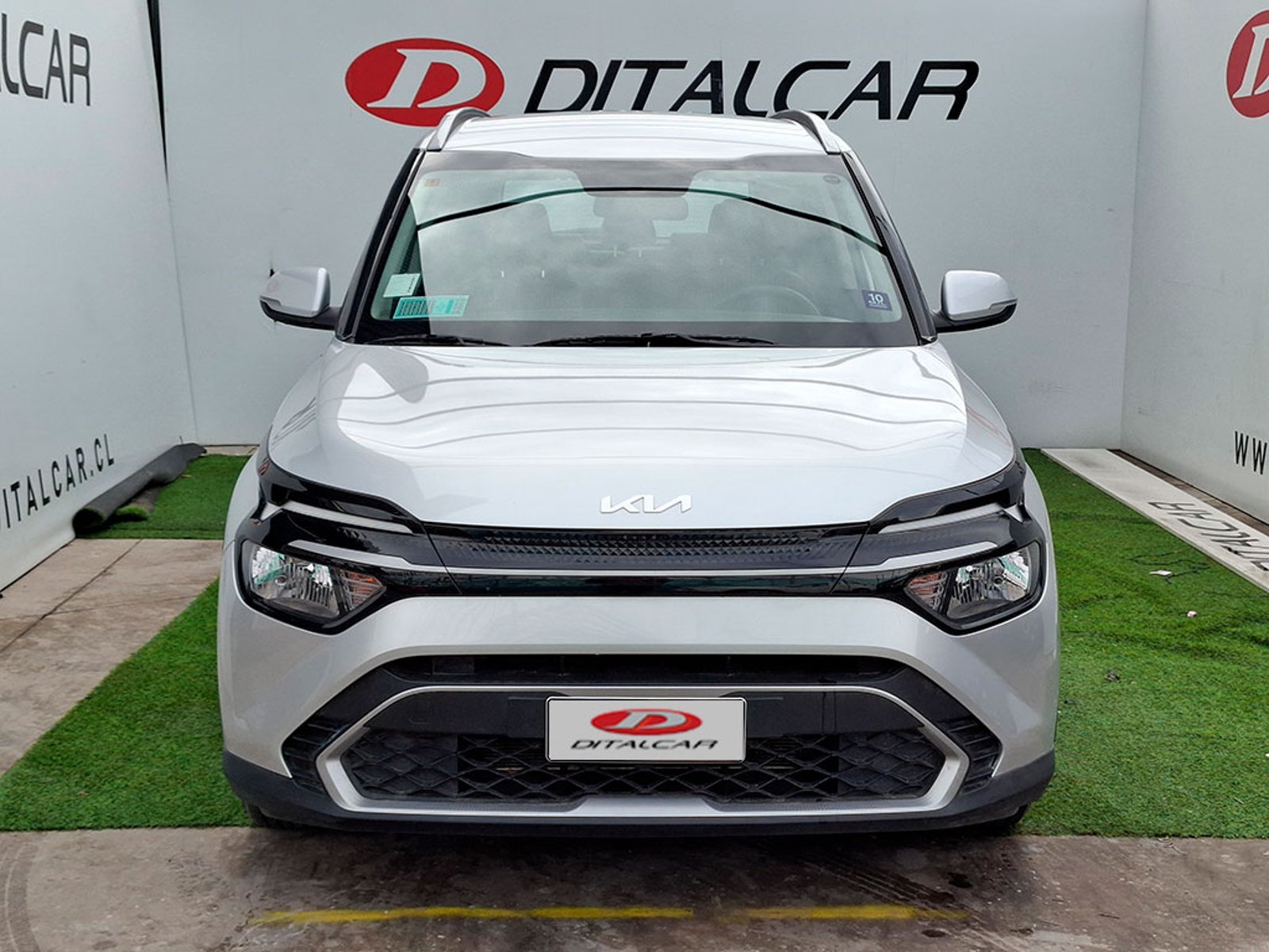 Kia CARENS LX 2.0 2023 - Imagen 6 de 20