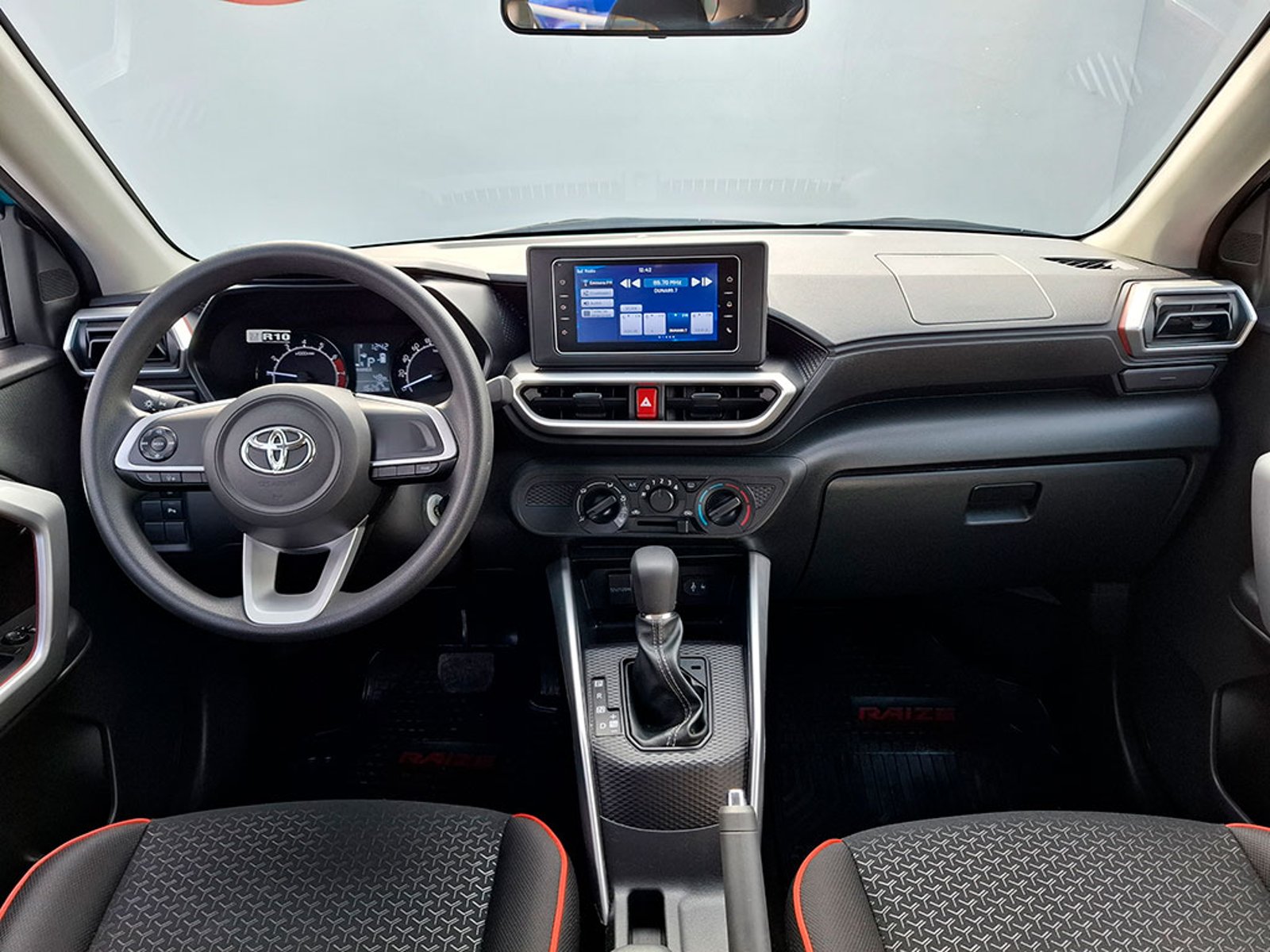 Toyota RAIZE 4X2 1.2 2024 - Foto 2 de 20