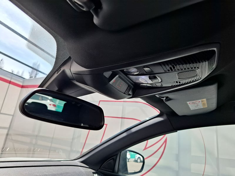 Peugeot 3008 PURETECH 1.2L 2024 - Imagen 19 de 20
