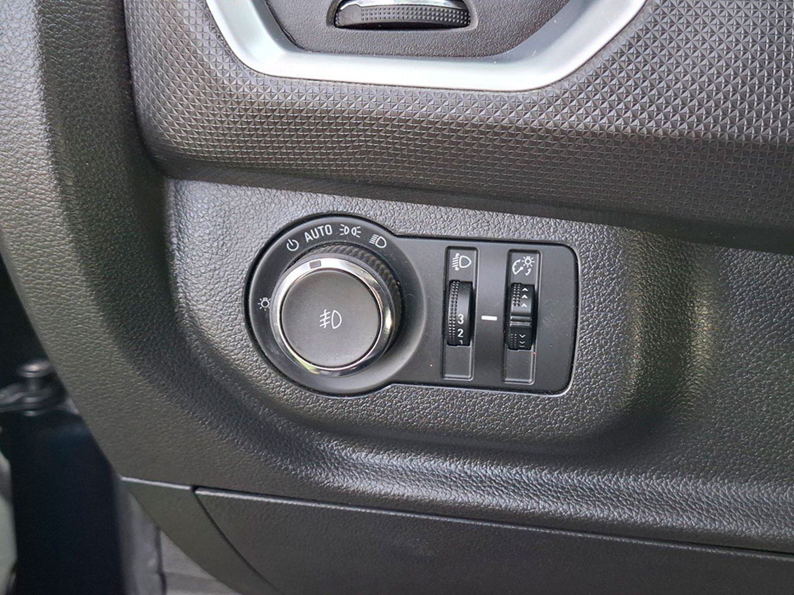 CHEVROLET SPIN LTZ 1.8 2024 - Imagen 7 de 20