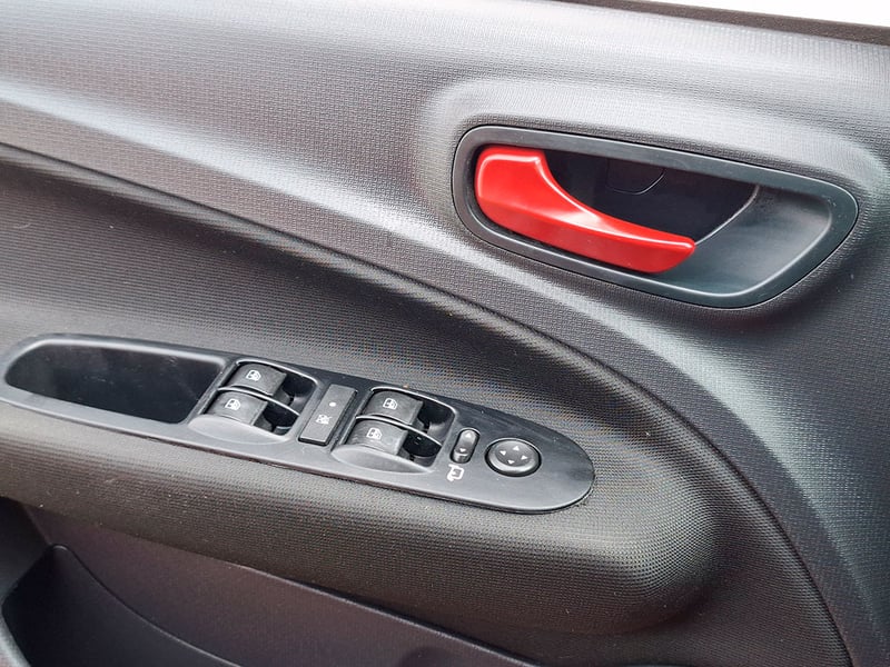 Fiat UNO SPORTING 1.4 2018 - Imagen 18 de 20