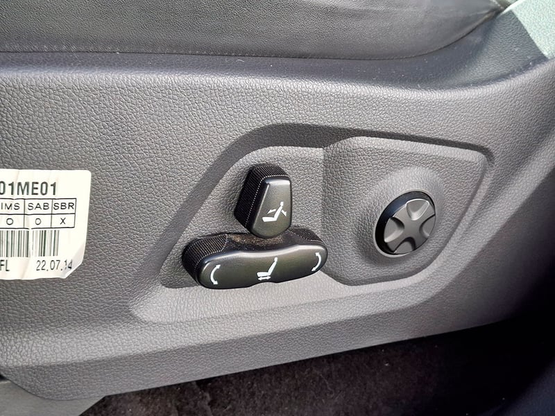 SsangYong NEW REXTON 4X4 AT LIMITED PLUS 2023 - Imagen 16 de 20