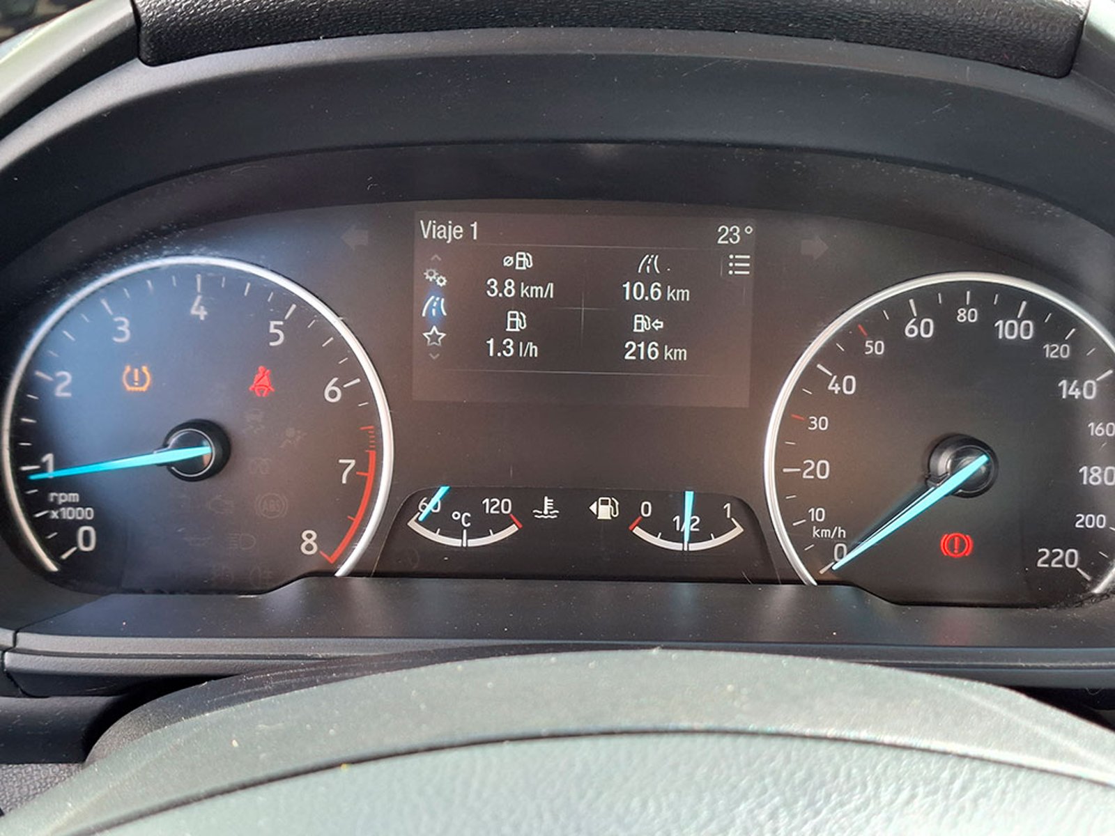 Ford ECOSPORT FREESTYLE 2018 - Imagen 13 de 20