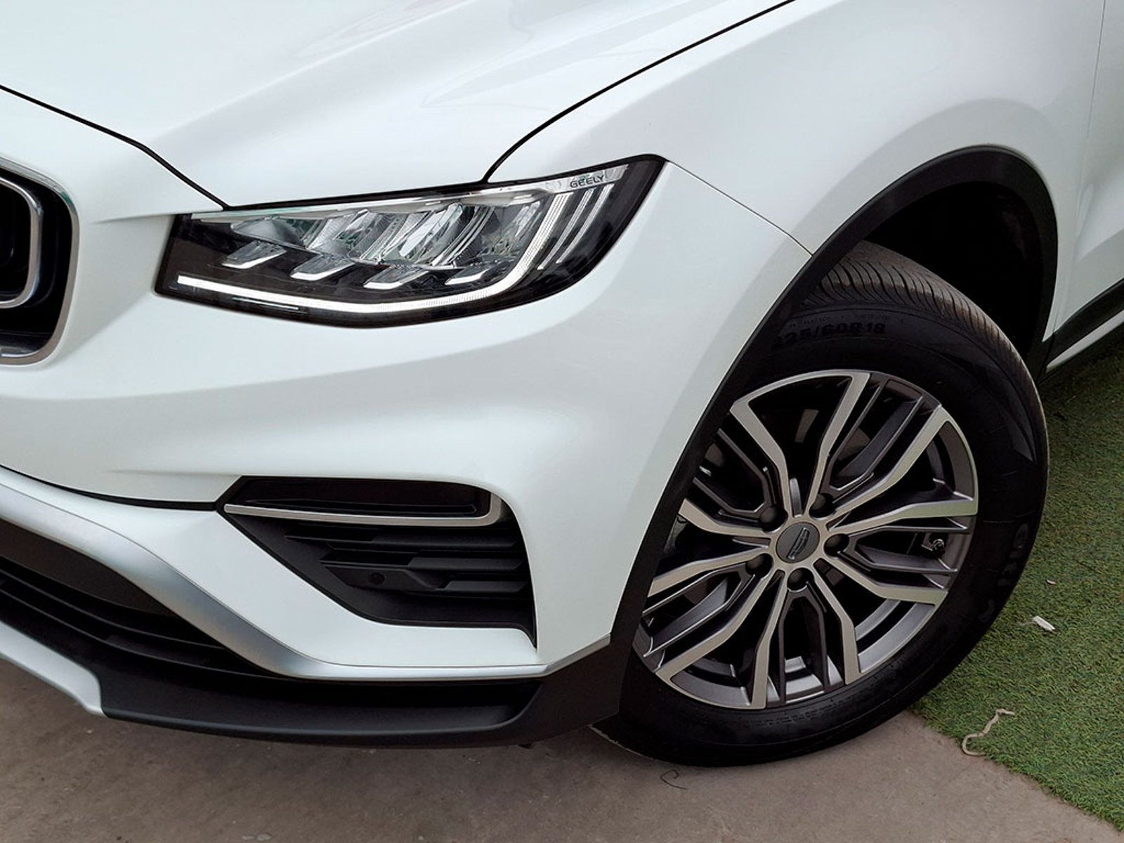 Geely AZKARRA 1.5TD 7DCT GF 4WD Luxury 2024 - Imagen 6 de 20