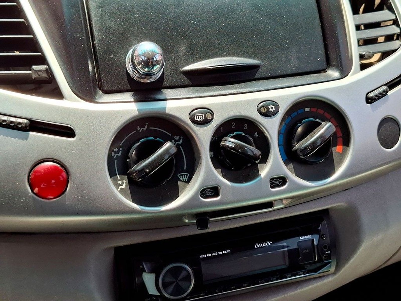 Mitsubishi L200 KATANA CR 2013 - Imagen 7 de 20