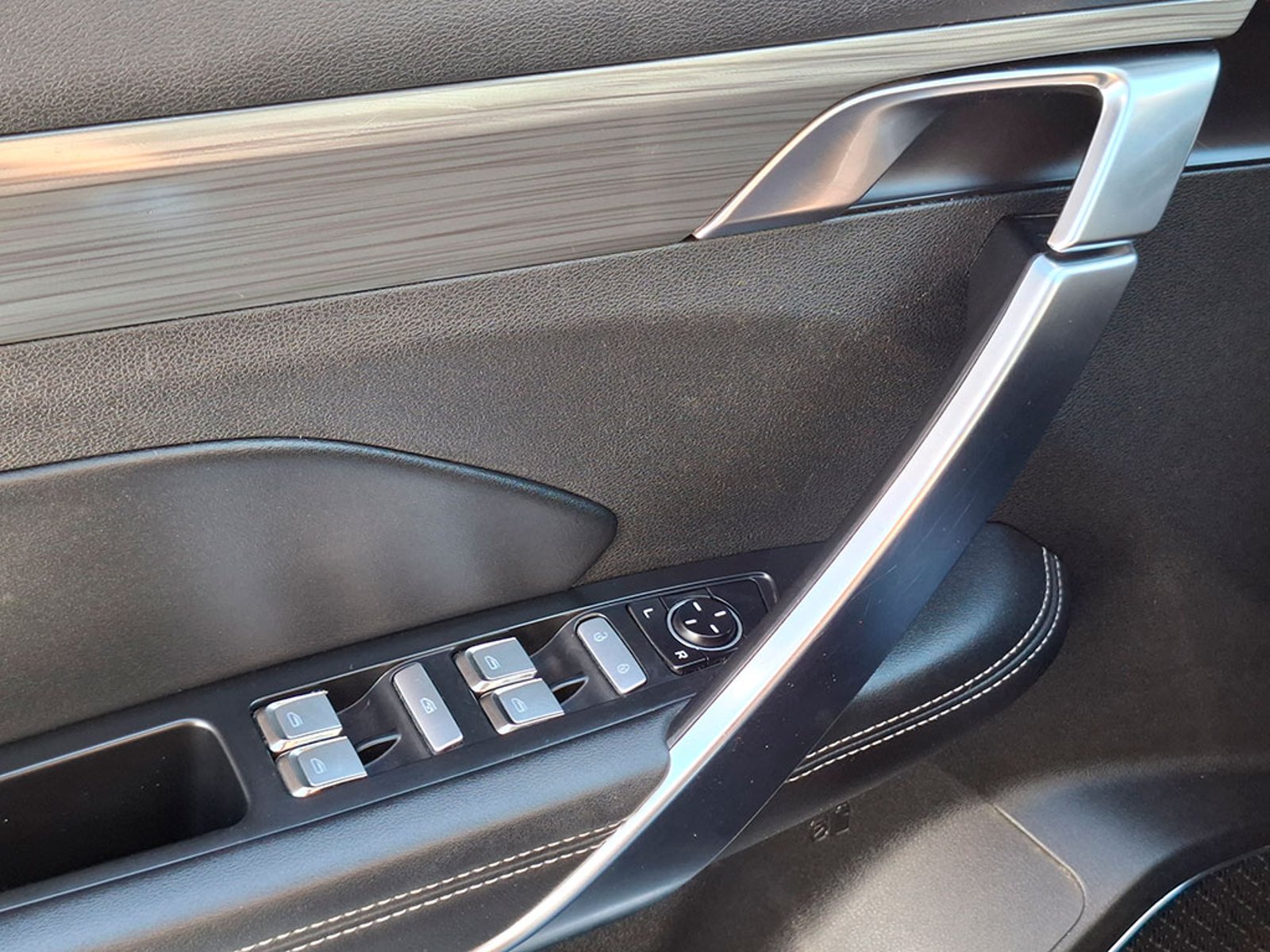 Geely AZKARRA 1.5TD 6AT GC 2WD Comfort 2022 - Imagen 15 de 20