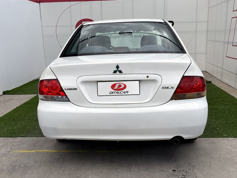 Mitsubishi LANCER 1.6 GLX 2010 - Imagen 5 de 20