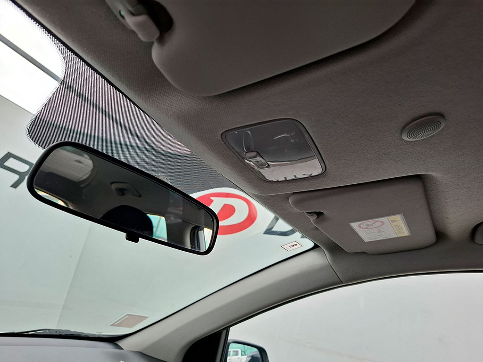 Kia MORNING 2023 - Imagen 17 de 20