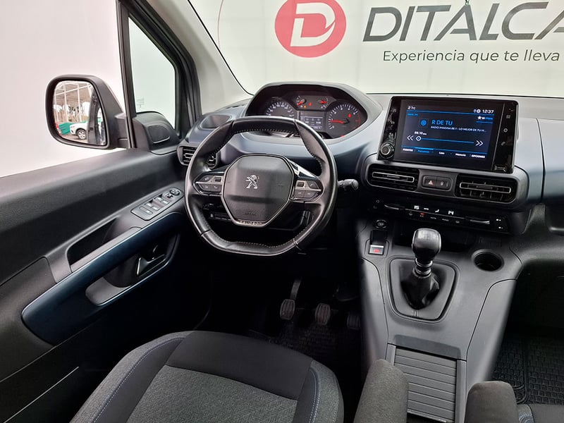 Peugeot RIFTER ALLURE BLUE HDI 4X2 1.5 2023 - Imagen 8 de 20