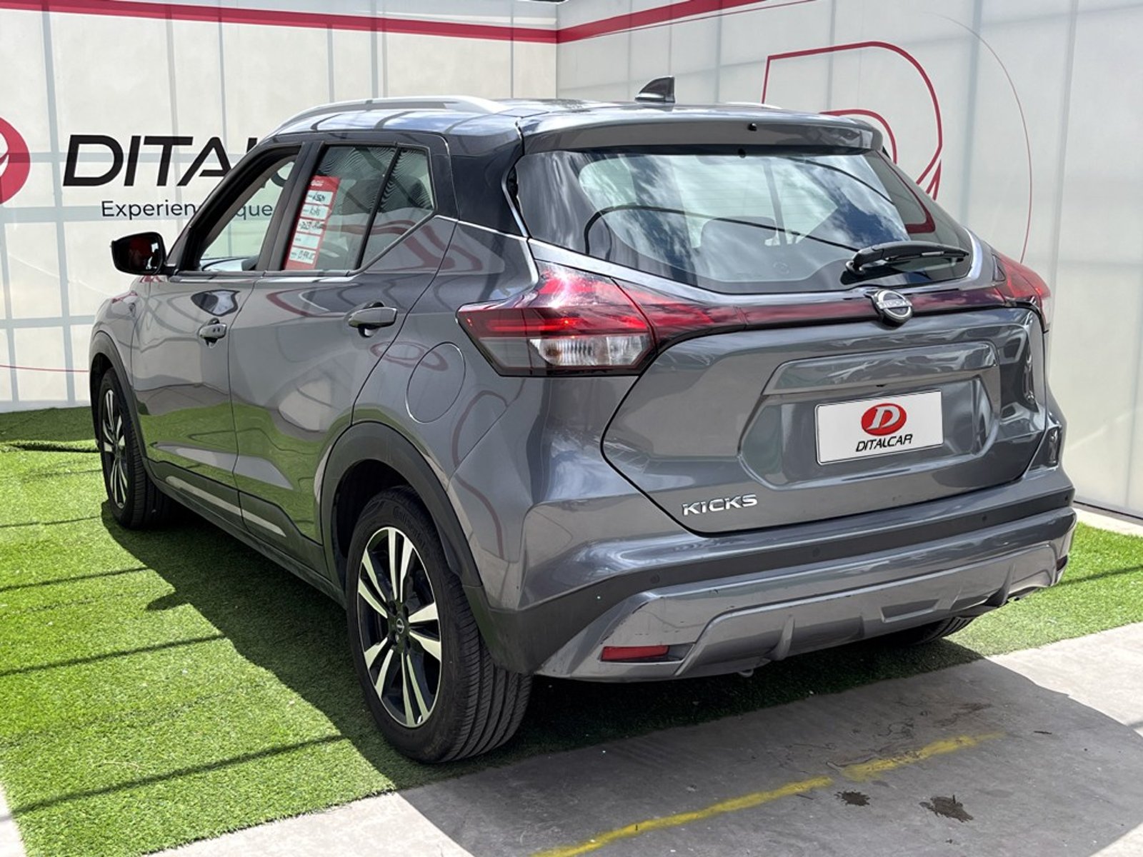 Nissan KICKS 2023 - Foto 4 de 20
