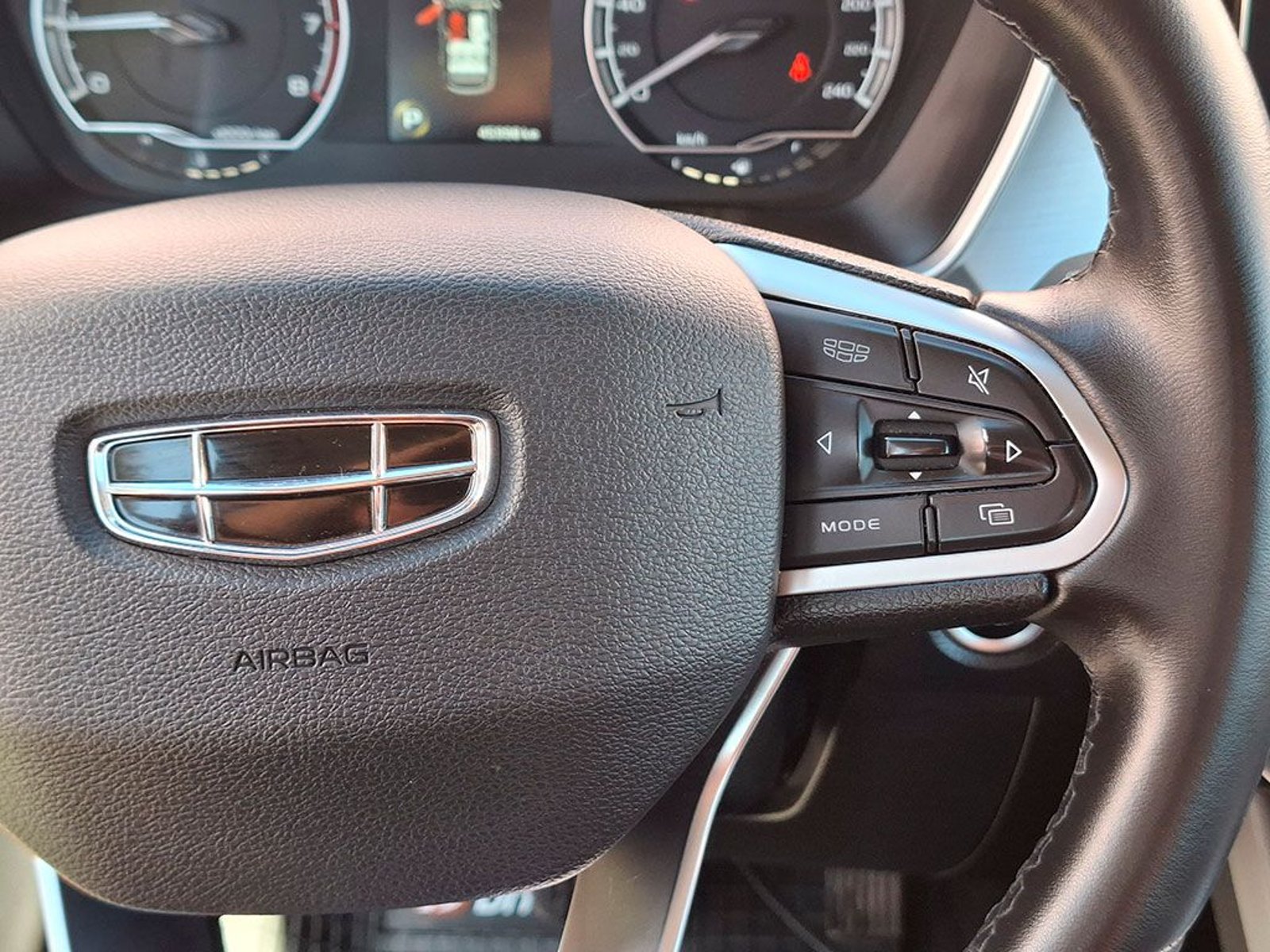 Geely COOLRAY 1.5TD AT GC Exclusive 2023 - Imagen 17 de 20