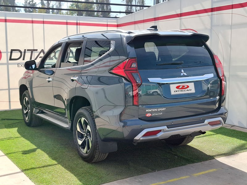 Mitsubishi NEW MONTERO SPORT 3.0 2WD AT 2025 - Imagen 4 de 20